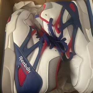 Reebok Pumps Omni-Zone 9.5 worn just a few times